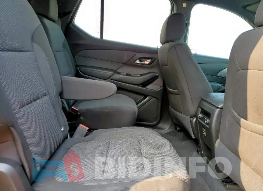 1GNEVGKWXPJ280832 Photo# 11