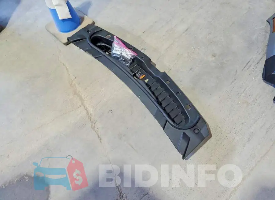 1GNS6NKD5TR319048 Photo# 13