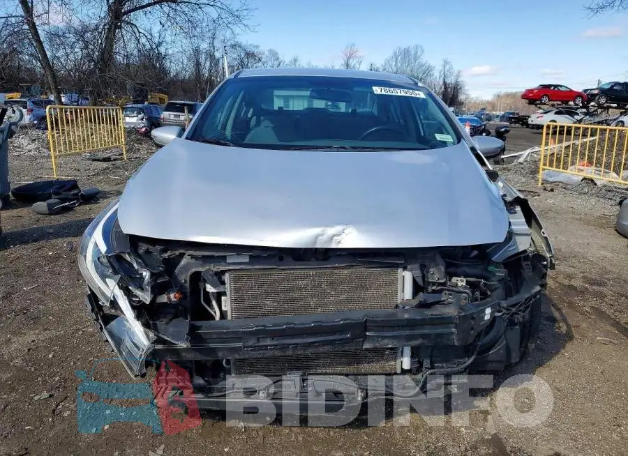 3KPFL4A7XHE140662 Photo# 5
