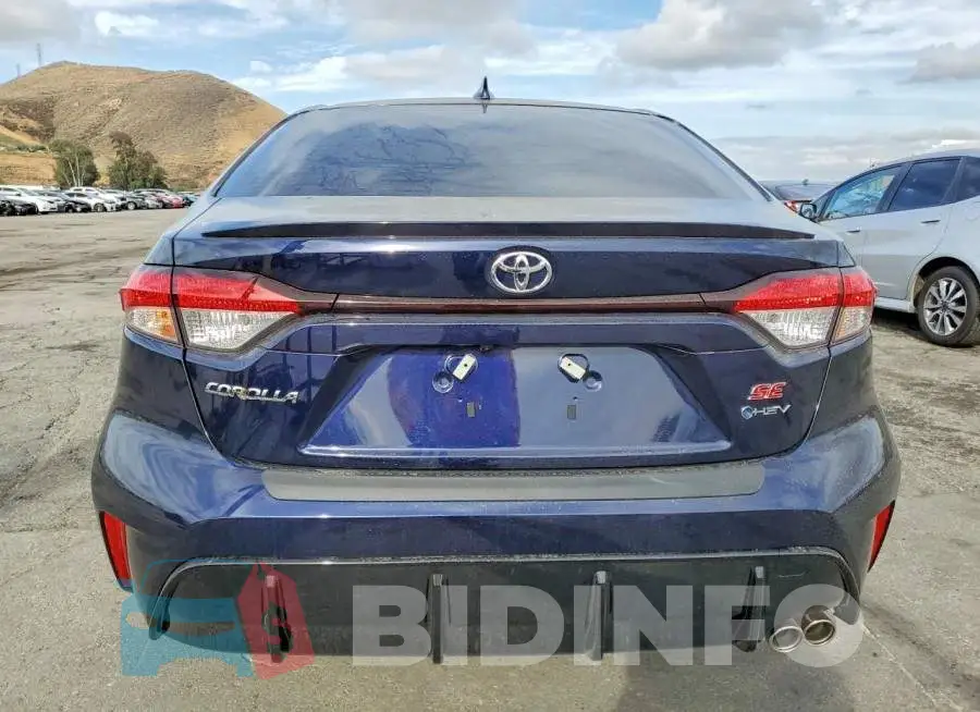 JTDBCMFE2T3142136 Photo# 6