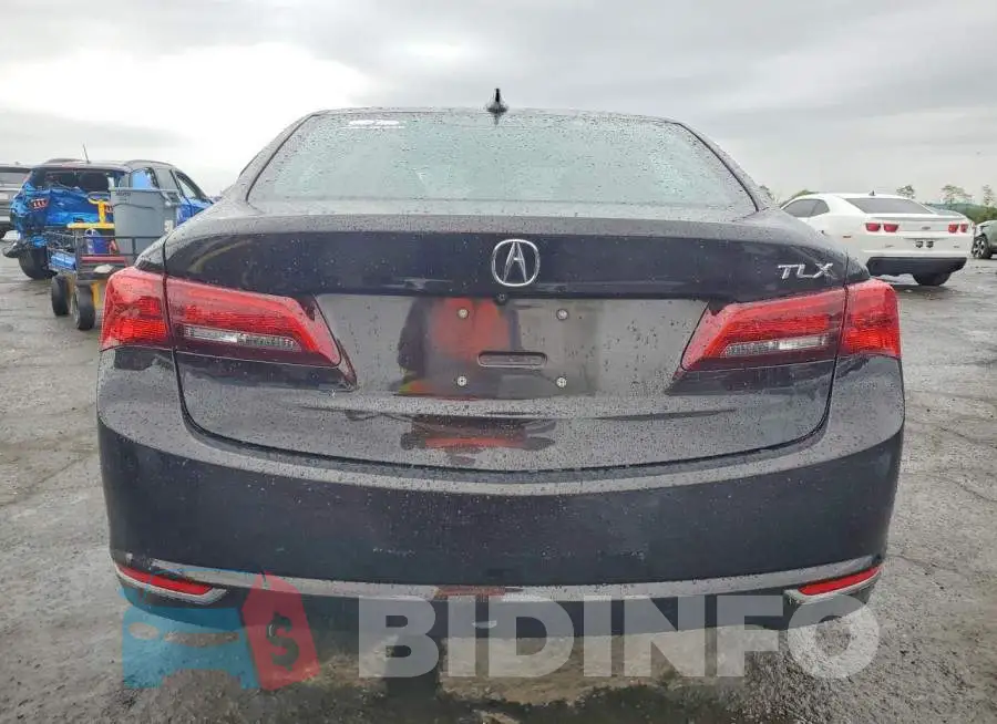 19UUB2F58HA001771 Photo# 6