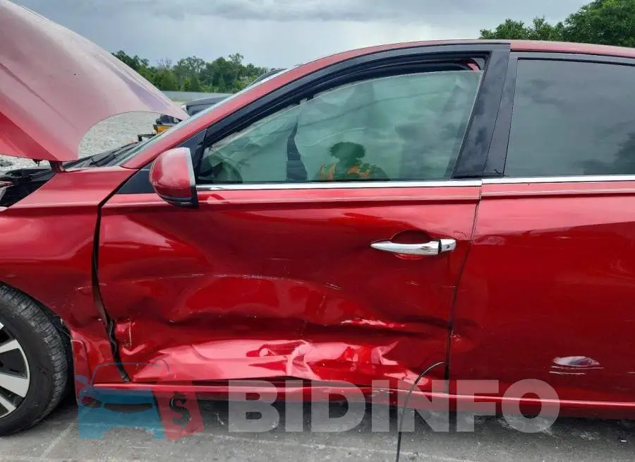 1N4BL4EV9KC126523 Photo# 7
