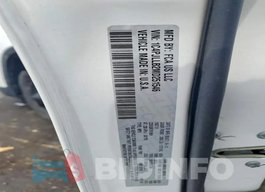 1C4PJLLB2MD251546 Photo# 13