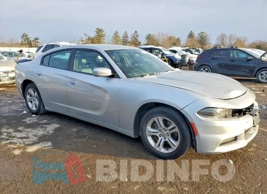 2C3CDXBG4KH753280 Photo# 4