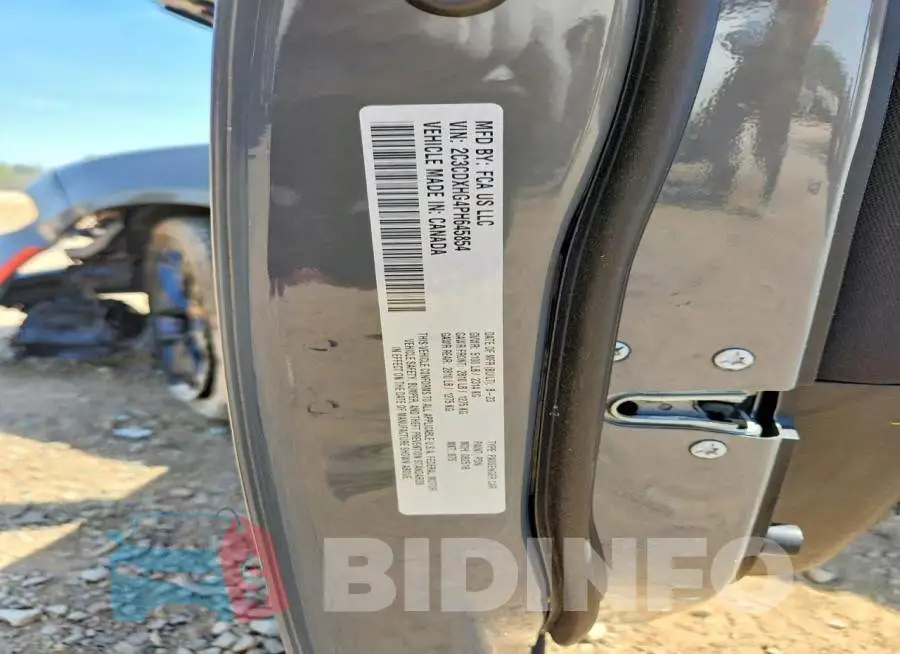 2C3CDXHG4PH645854 Photo# 13