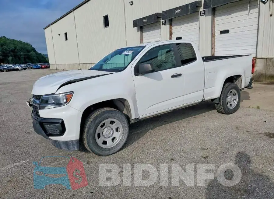 1GCHSBEA3M1163560 Photo# 1