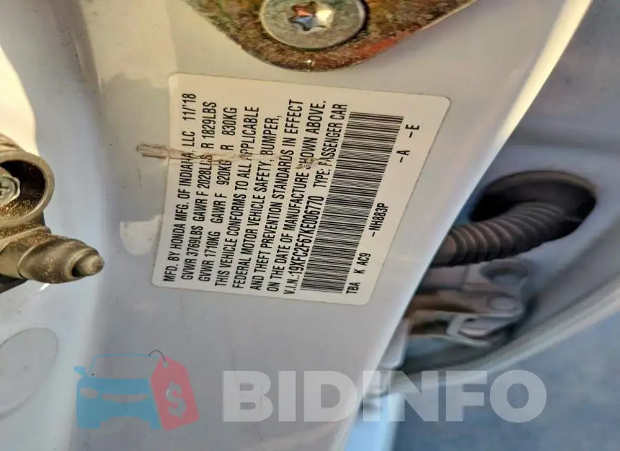 19XFC2F67KE006770 Photo# 12