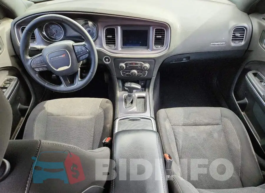 2C3CDXBG2JH180314 Photo# 8