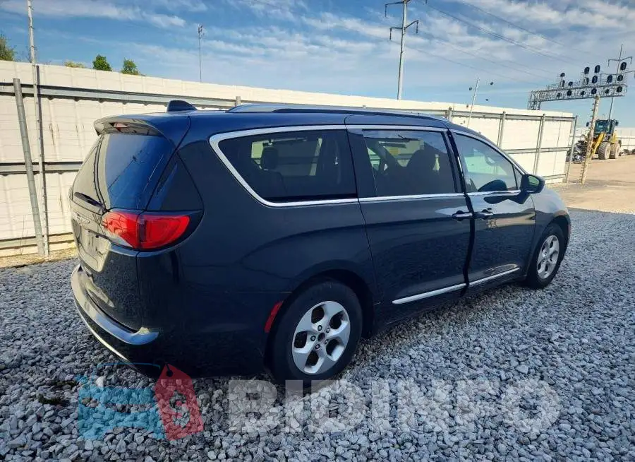 2C4RC1EG4HR657413 Photo# 3
