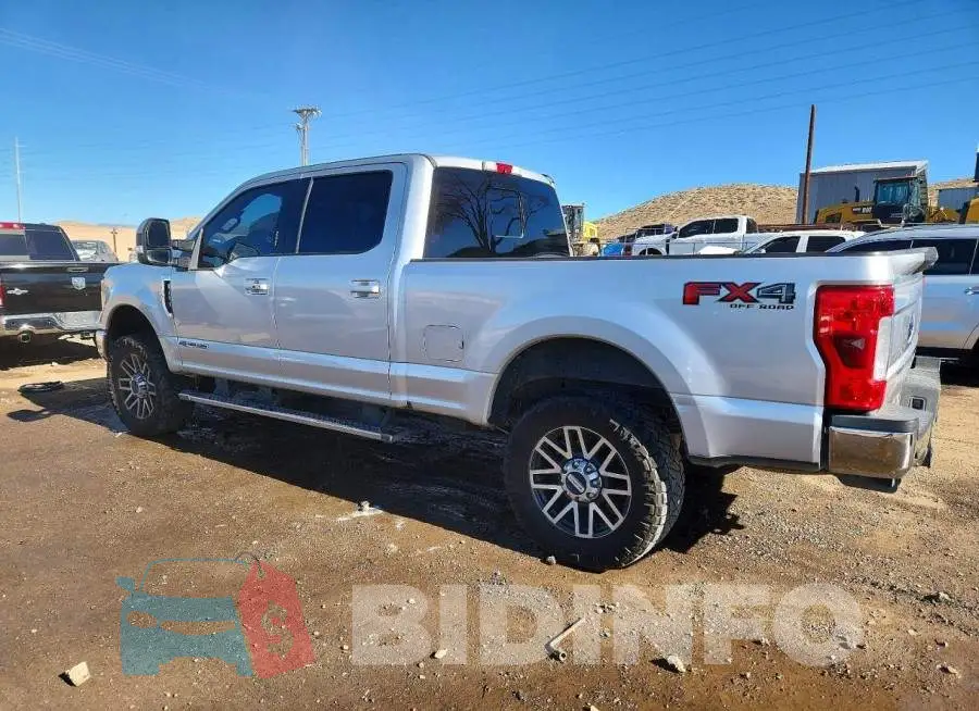 1FT7W2BT3HEC44773 Photo# 2