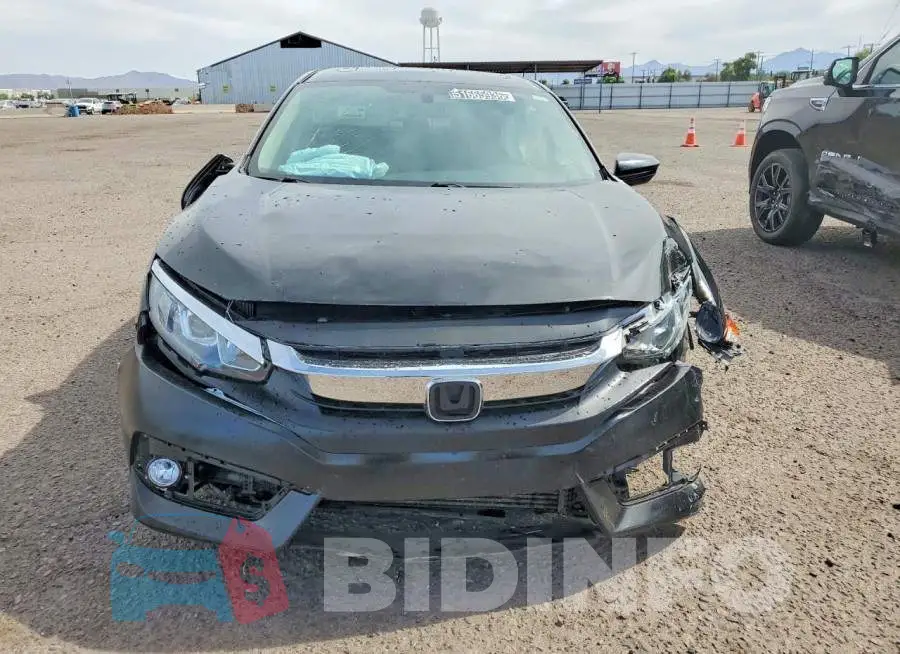 19XFC1F3XHE017948 Photo# 5