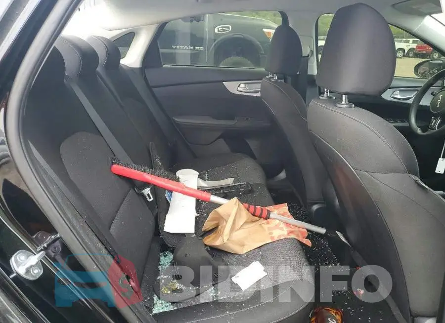 3KPF24AD3RE837147 Photo# 10