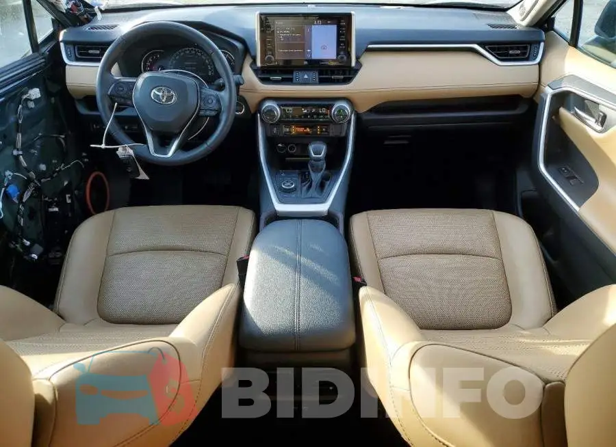 2T3D1RFV6KW019351 Photo# 8