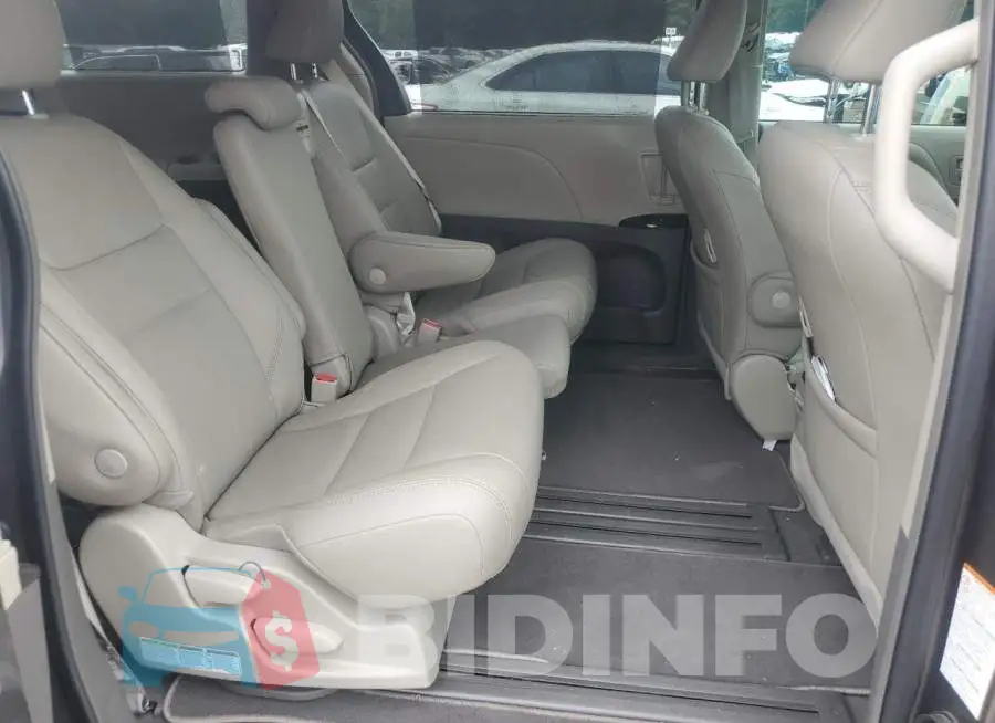 5TDYZ3DCXKS985213 Photo# 11