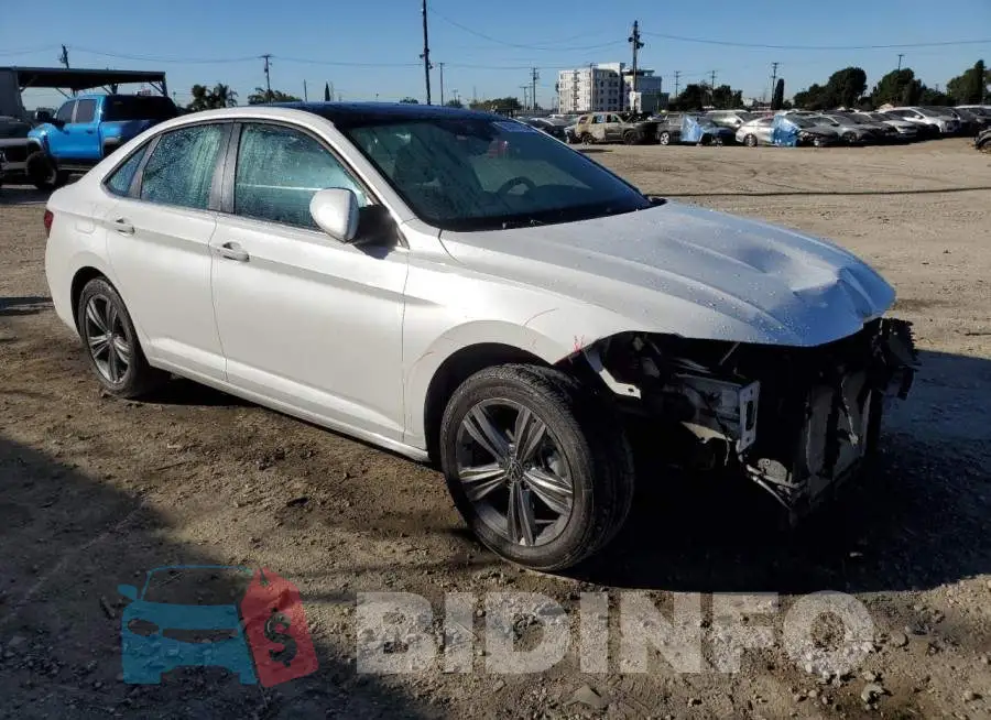 3VW7M7BU5NM023299 Photo# 4