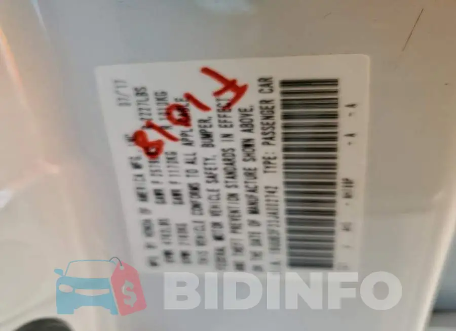 19UUB3F33JA002742 Photo# 12