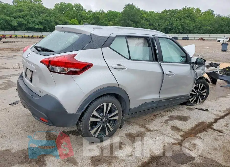 3N1CP5CU8KL538247 Photo# 3