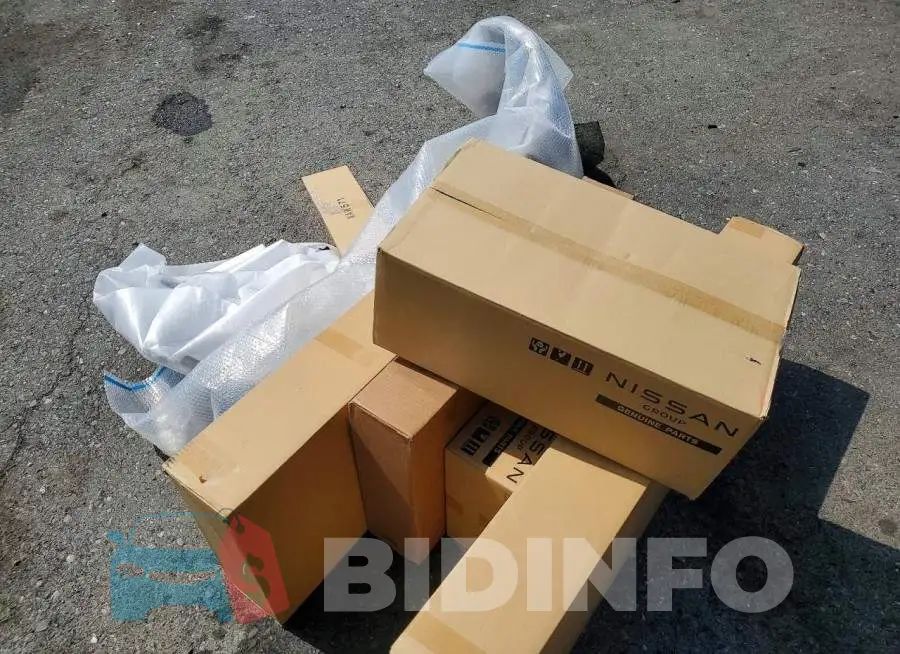 JN8BT3DD0TW471585 Photo# 13