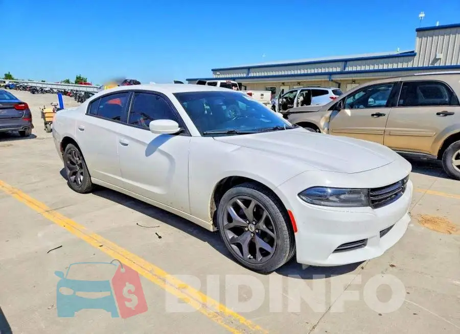 2C3CDXBG5KH604246 Photo# 4