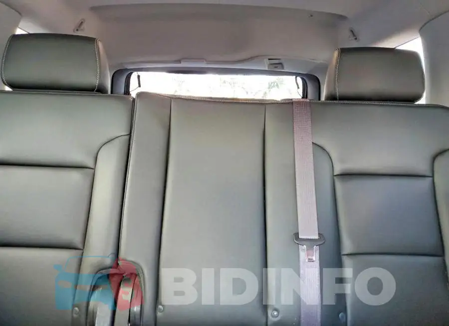 1GNLCDEC3KR152133 Photo# 10