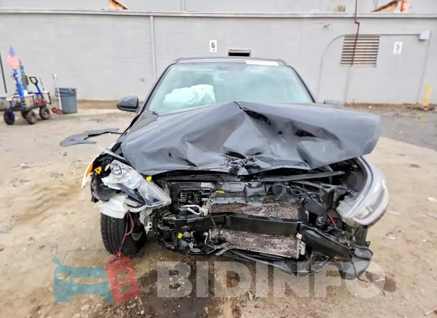 3KPC24A6XNE166140 Photo# 5
