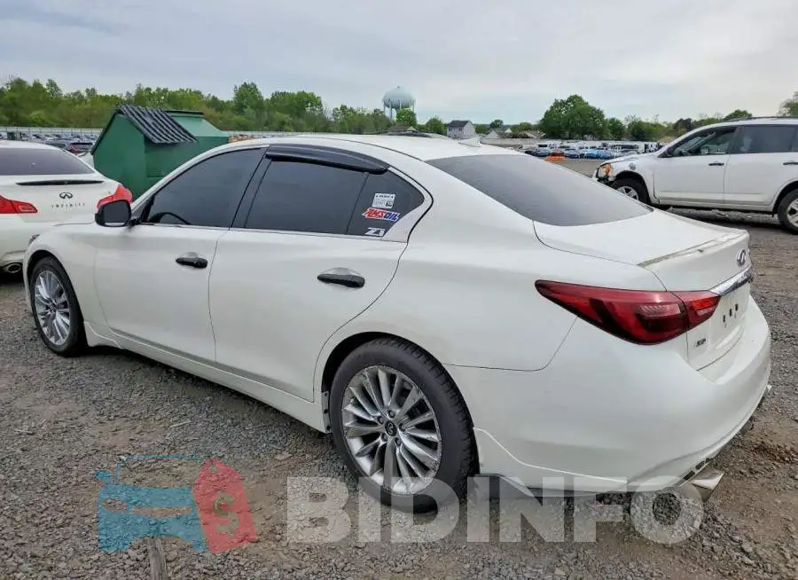 JN1EV7AR0JM610135 Photo# 2
