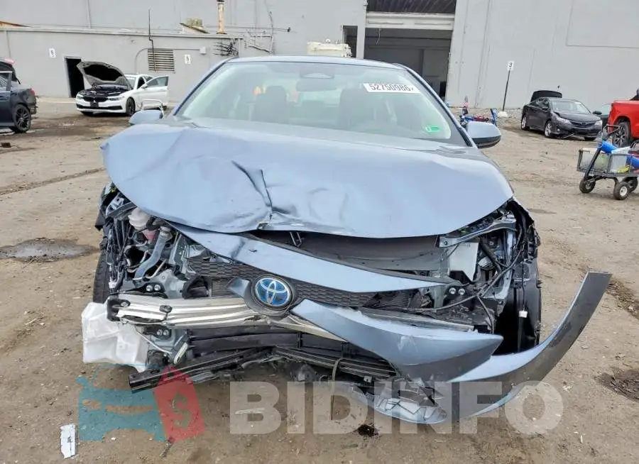 JTDBCMFE2S3105201 Photo# 5