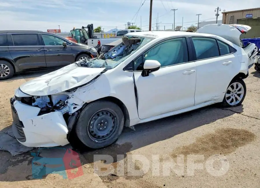 JTDBCMFE4T3118484 Photo# 1
