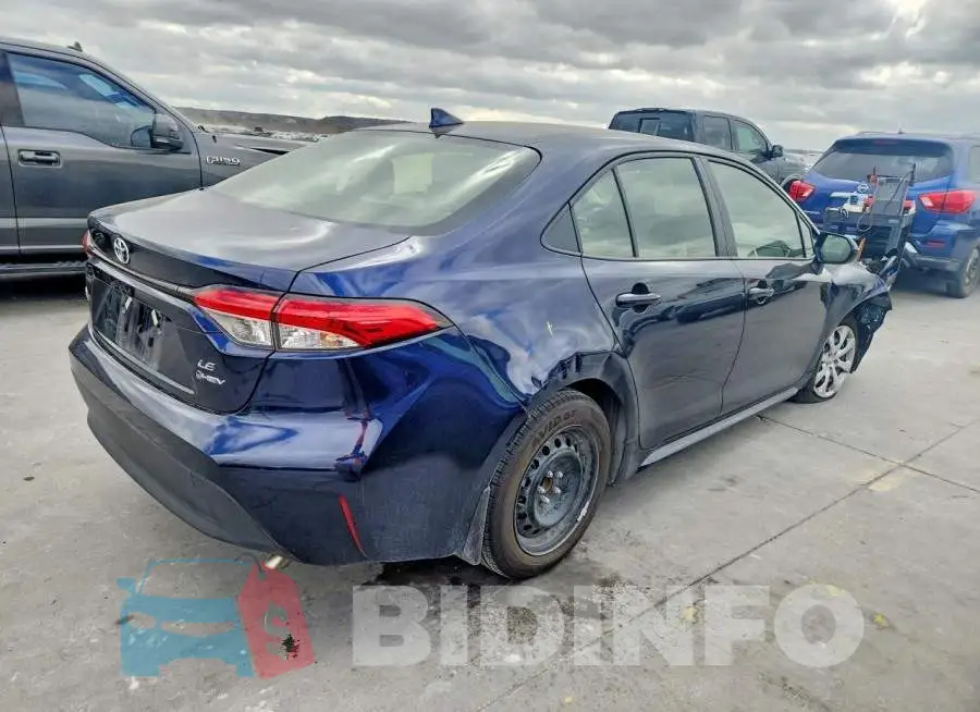JTDBCMFE8T3117838 Photo# 3