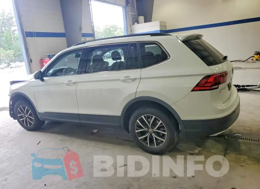 3VV2B7AX2KM176816 Photo# 2
