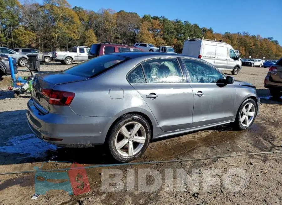 3VW2B7AJXHM341818 Photo# 3