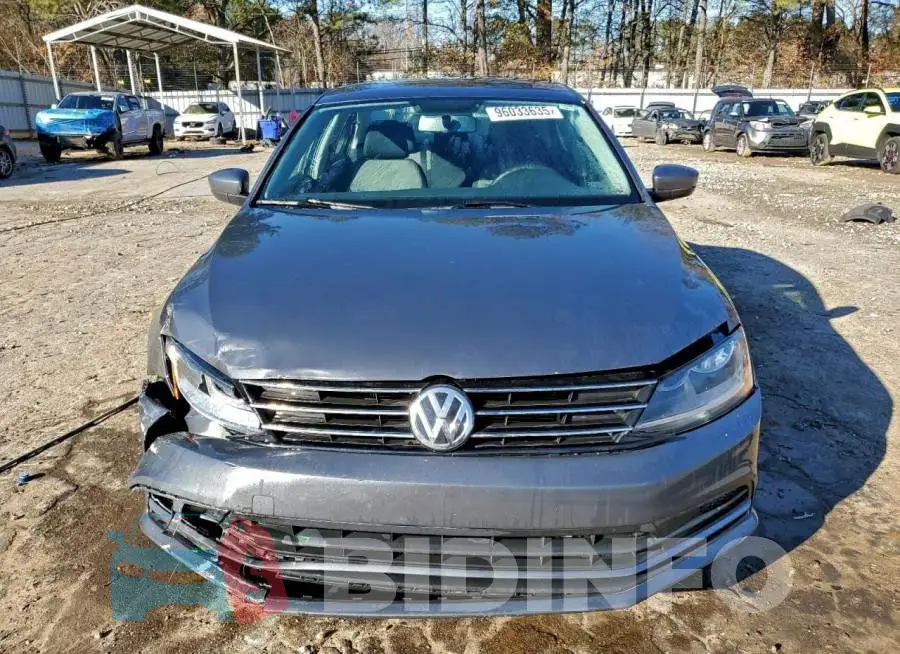 3VW2B7AJXHM341818 Photo# 5