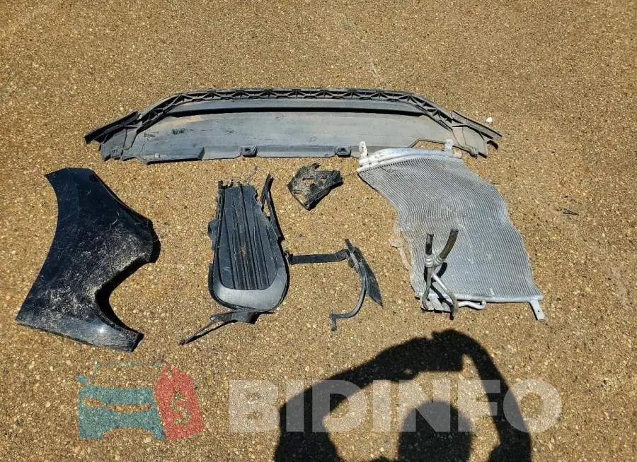 3VW7M7BU9RM025806 Photo# 12