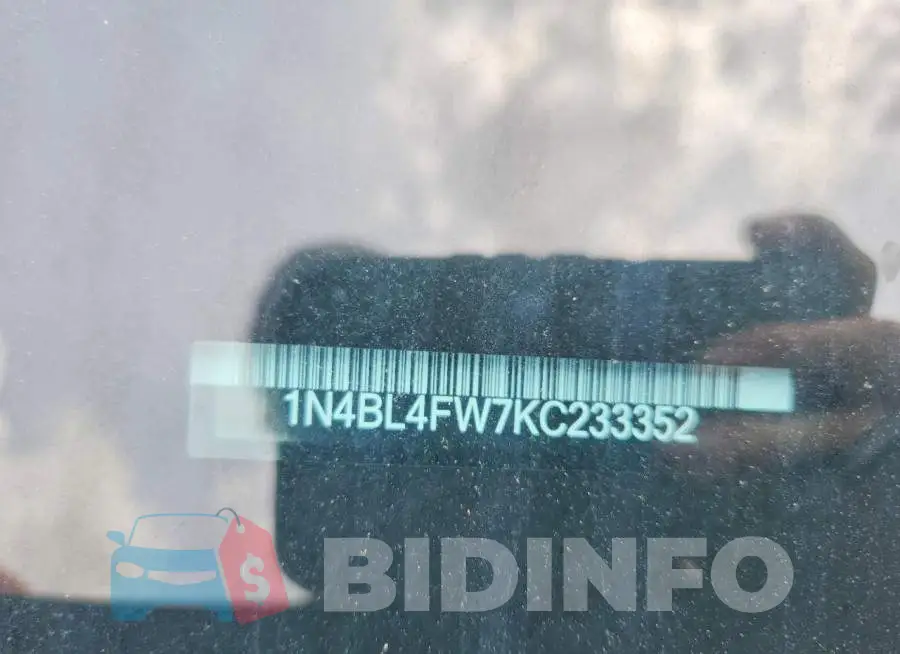 1N4BL4FW7KC233352 Photo# 12