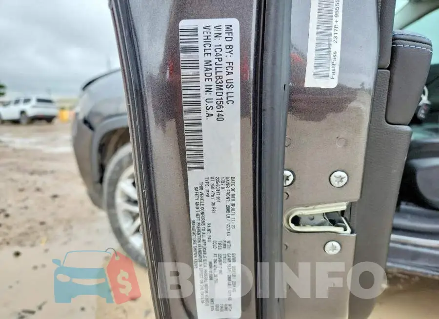 1C4PJLLB3MD156140 Photo# 13