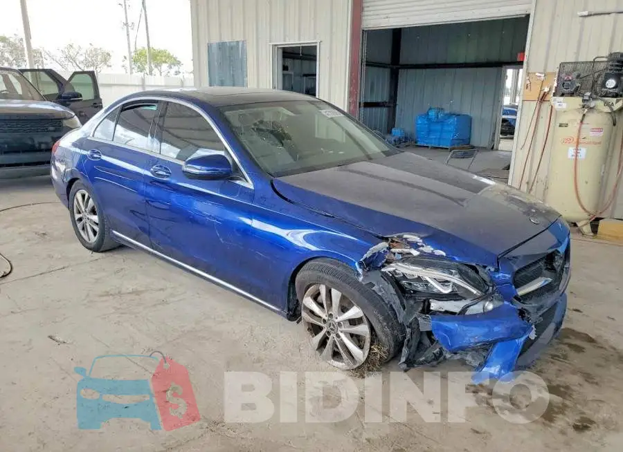 55SWF8DB1KU294417 Photo# 4
