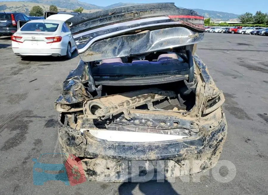 2C3CDXHG9KH674727 Photo# 6