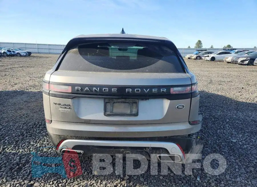 SALYM2RV4JA757201 Photo# 6