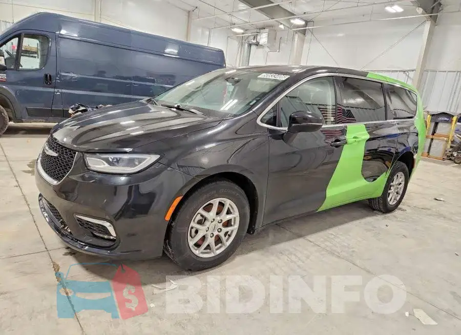 2C4RC1BG4PR511497 Photo# 1