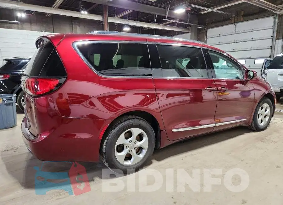 2C4RC1EG7HR560187 Photo# 3