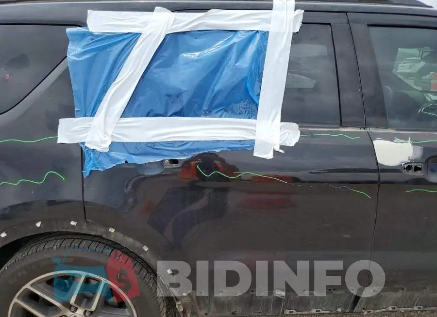 1FM5K8GT3JGC32885 Photo# 11