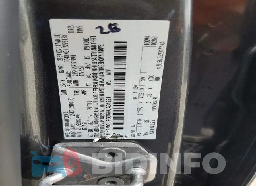 1FMCU9GD6HUA31221 Photo# 13