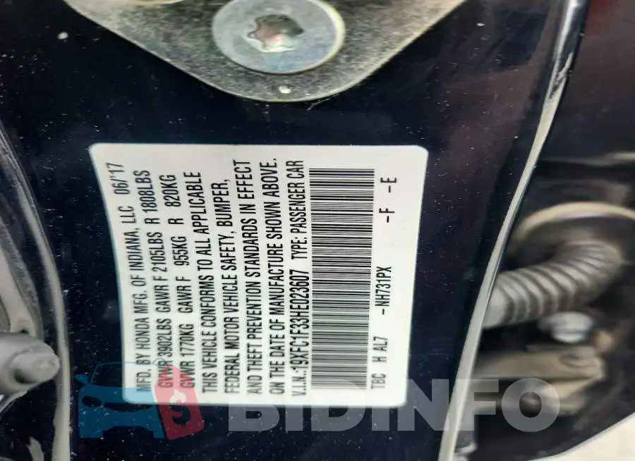 19XFC1F33HE023607 Photo# 12