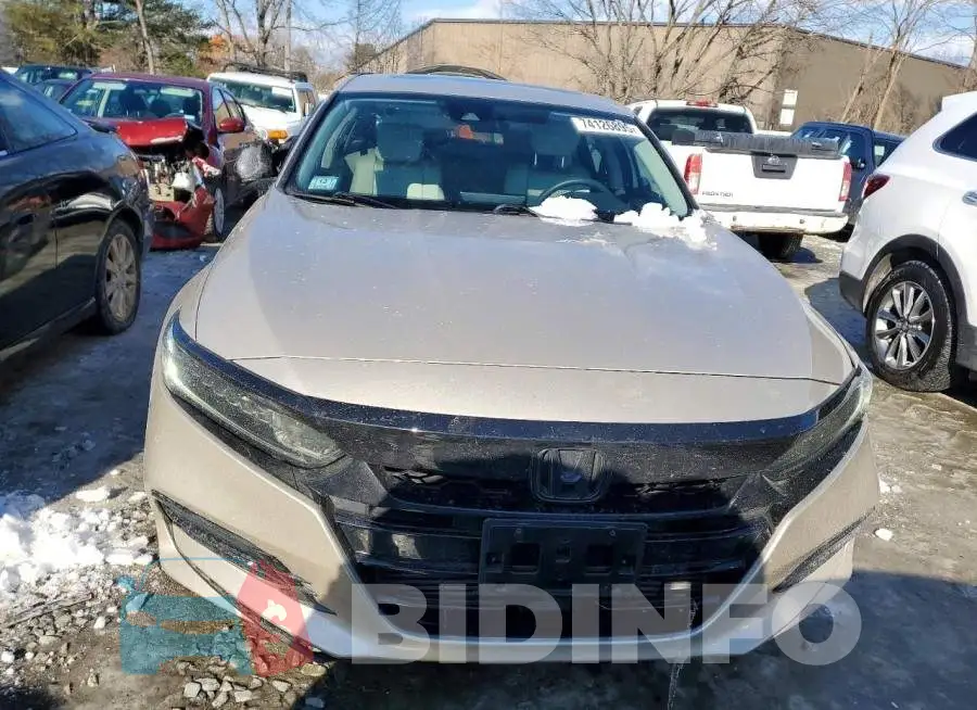 1HGCV1F48JA132287 Photo# 5
