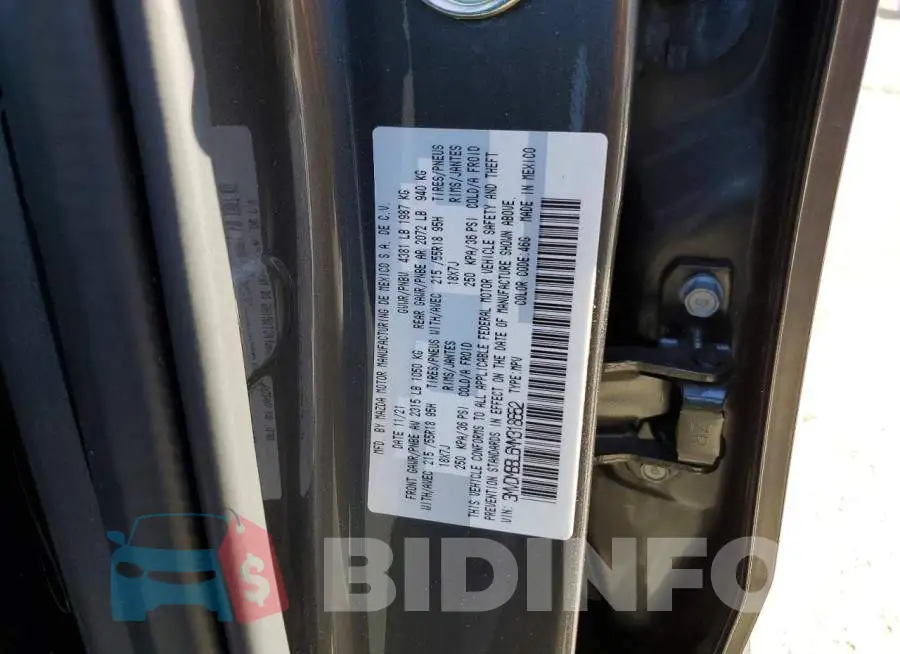 3MVDMBBL6MM318652 Photo# 14