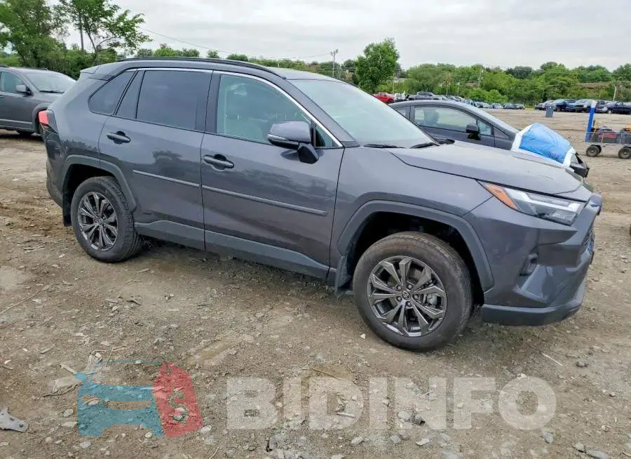 2T3B6RFV6SW084905 Photo# 4