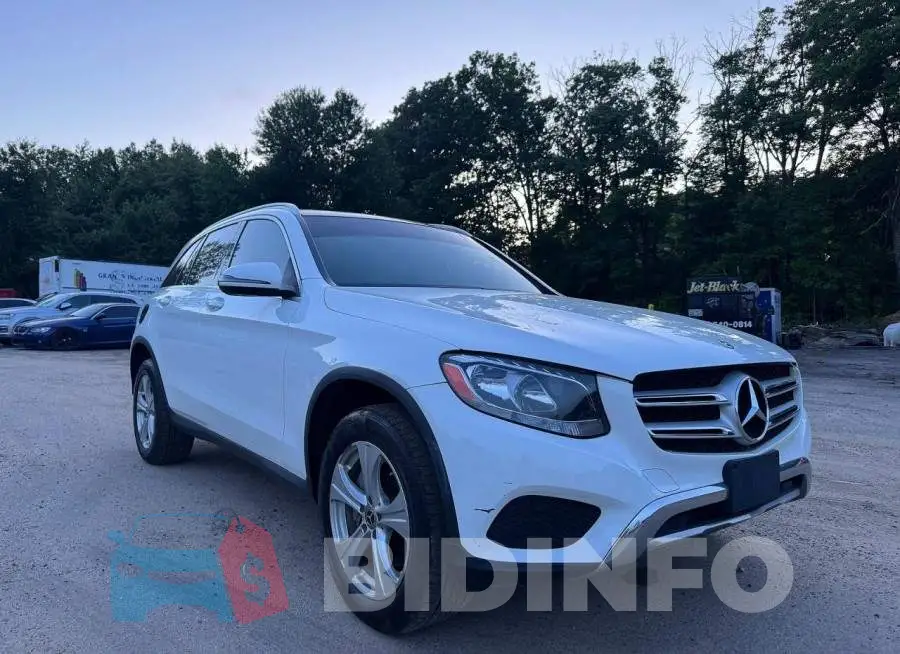 WDC0G4KB9JF438882 Photo# 1
