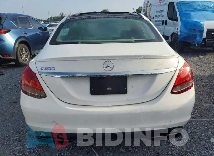 WDDWF4JB1HR254992 Photo# 6