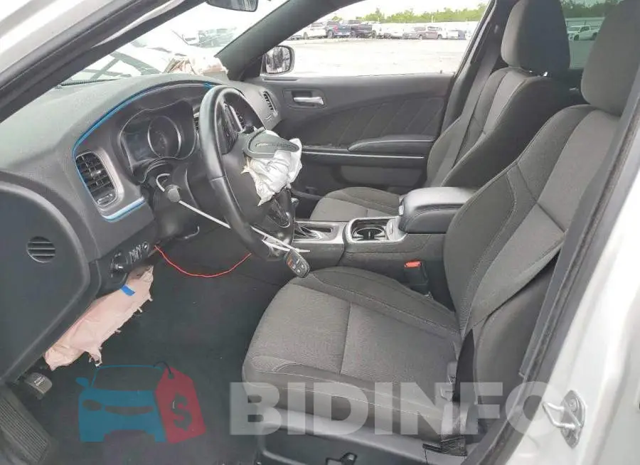 2C3CDXBG8NH247813 Photo# 7