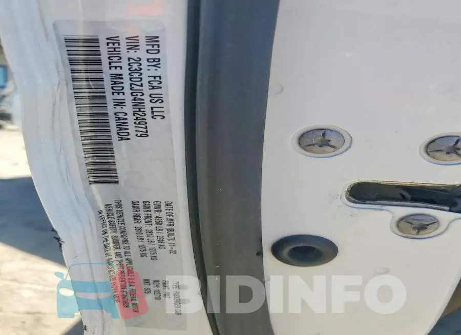 2C3CDZJG4NH249779 Photo# 12